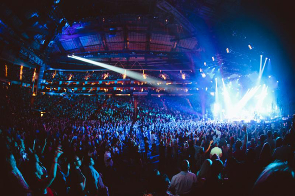 Outcry Tour: Hillsong Worship, Kari Jobe, Jesus Culture & Martin Smith at BB&T Pavilion