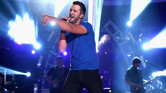 Luke Bryan, Little Big Town & Dustin Lynch at BB&T Pavilion