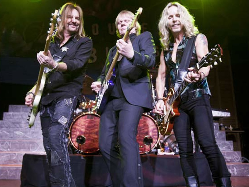 REO Speedwagon and Styx: Live and Unzoomed 2022 Tour at BB&T Pavilion