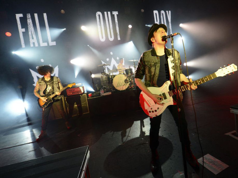 Fall Out Boy, Bring Me The Horizon & Royal and The Serpent at Freedom Mortgage Pavilion