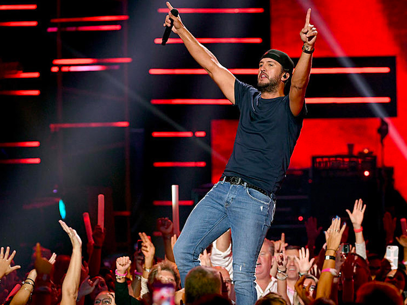 Luke Bryan at Freedom Mortgage Pavilion