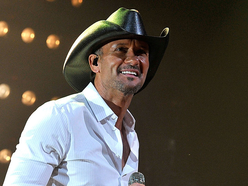 Tim McGraw: McGraw Tour 2022 with Russell Dickerson at BB&T Pavilion